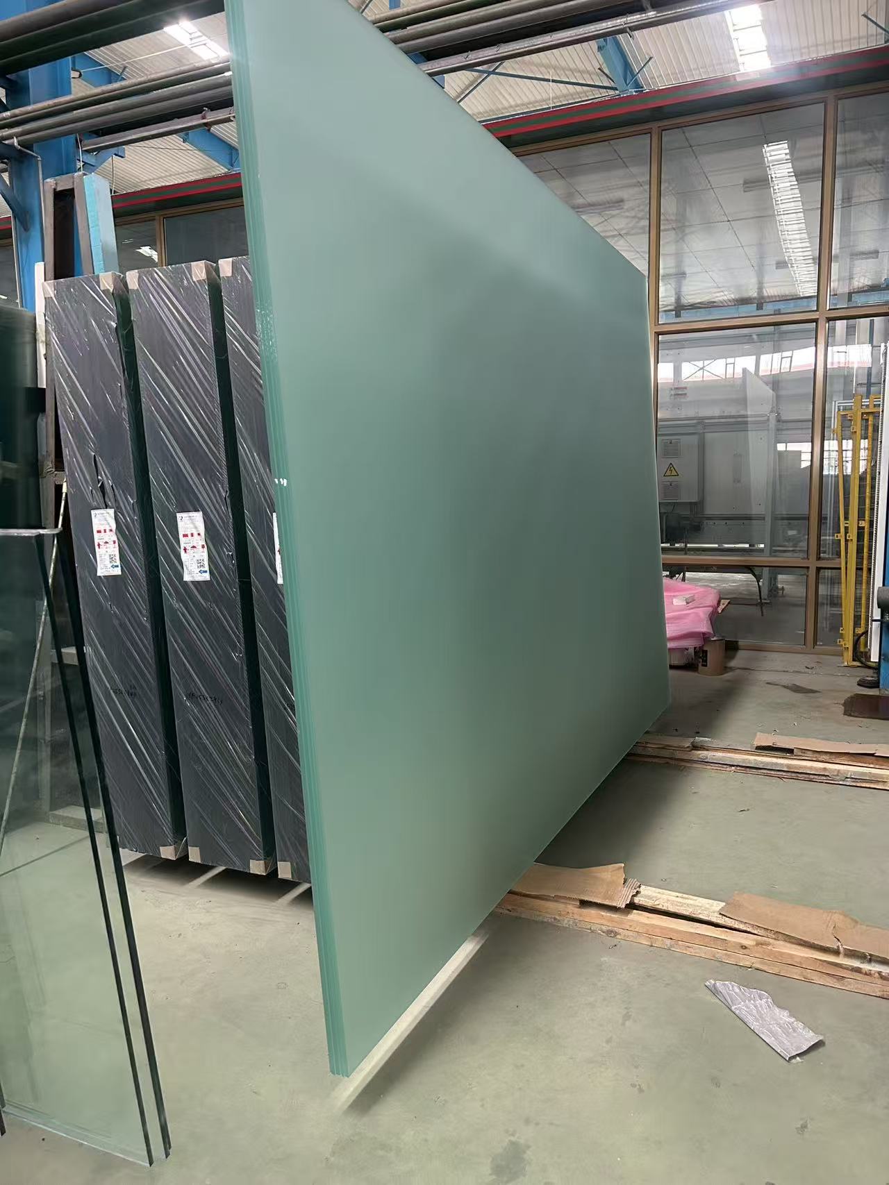 漯河市彩轴玻璃建筑幕墙玻璃生产基地 - 排名